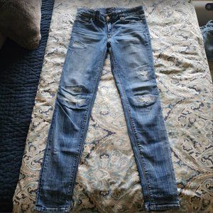 White House Black Market "Skinny Leg" Jean Size 4R